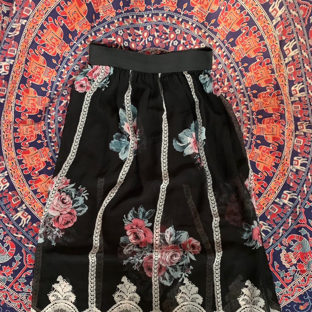 Gothic/bohemian long skirt M